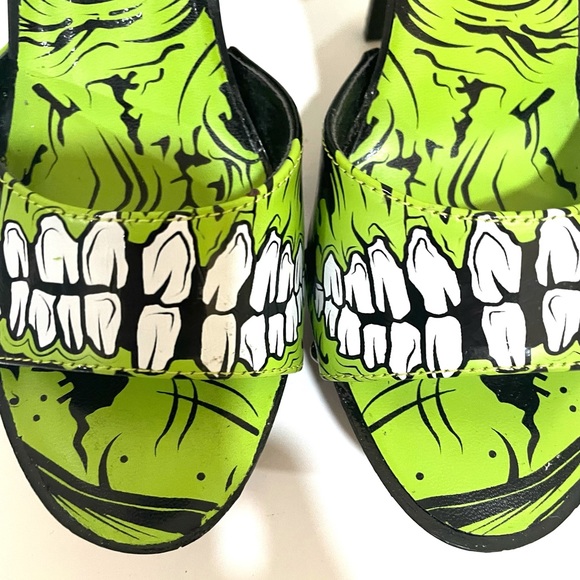 Iron Fist Green and Black Zombie Heels - Picture 5 of 13